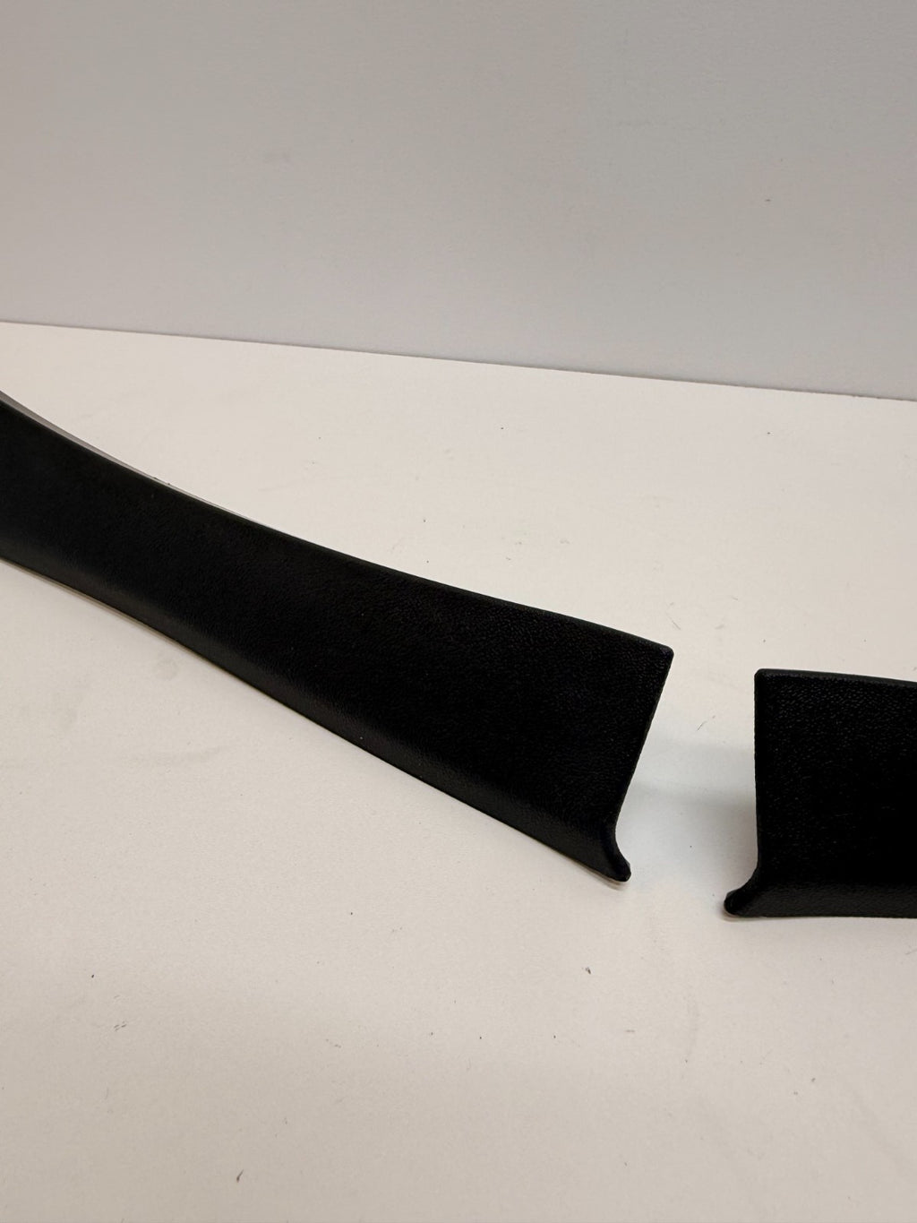 2012-2016 Tesla Model S Pair Of Left & Right Middle A Pillar Trim Panel