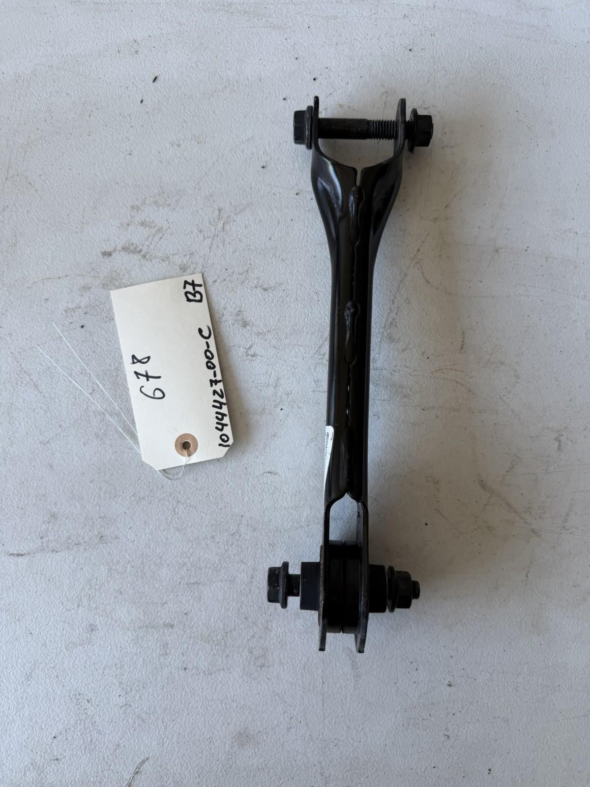 ♦️17–23 TESLA MODEL 3 REAR LEFT/RIGHT UPPER CONTROL ARM FORE LINK OEM,104442700C