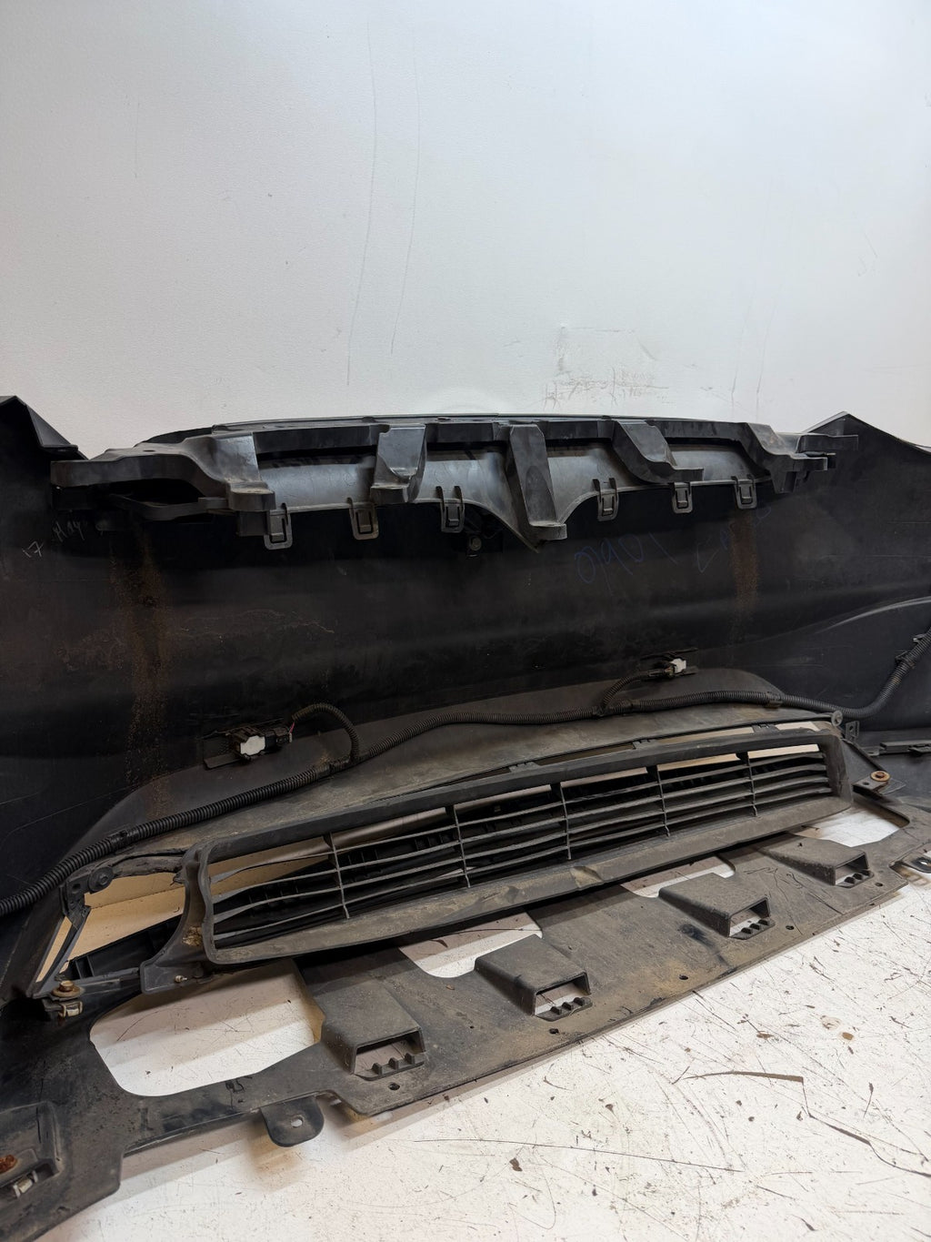 2016-2020 Tesla Model X Front Bumper Cover Complete Black
