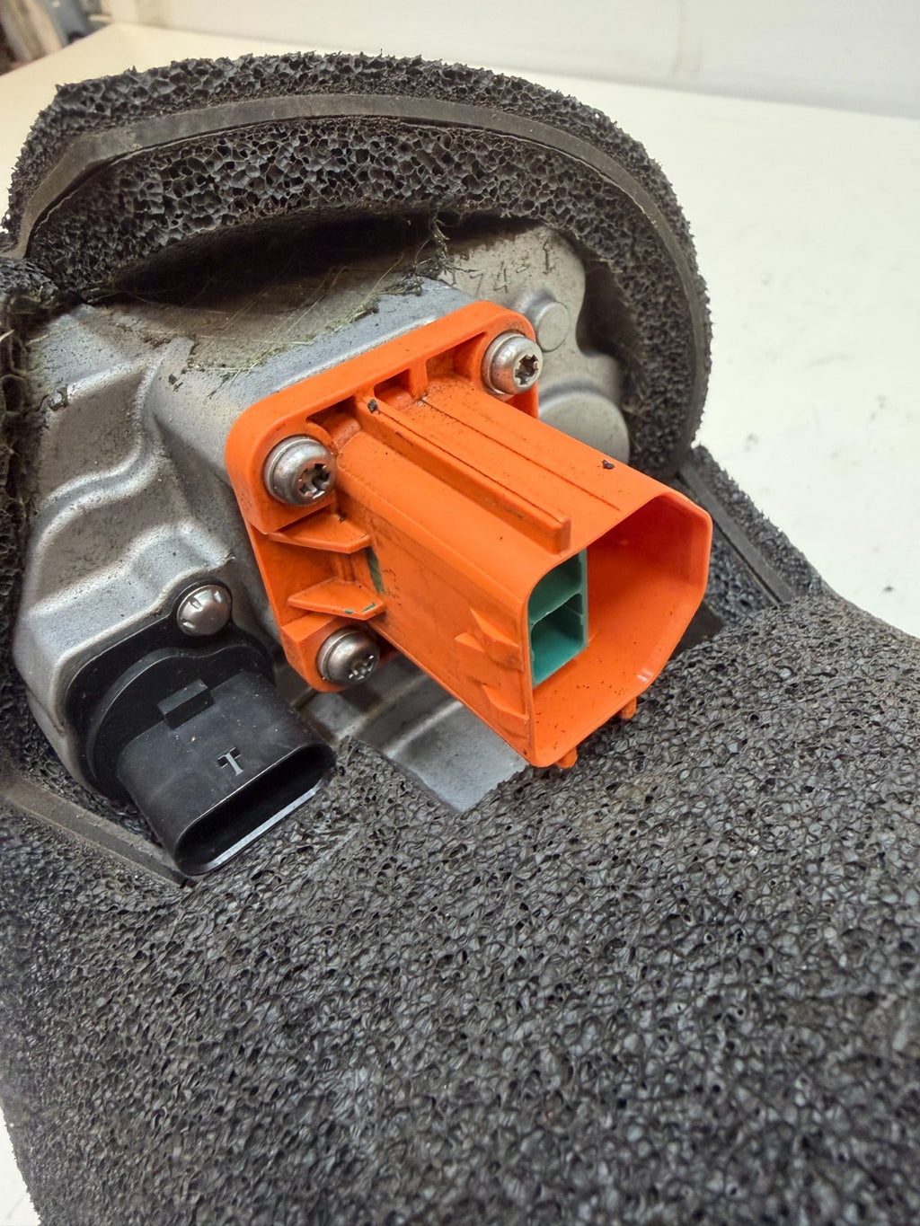 2020-2024 Tesla Model 3 Y Air Conditioning Compressor Pump 1501256-00-K
