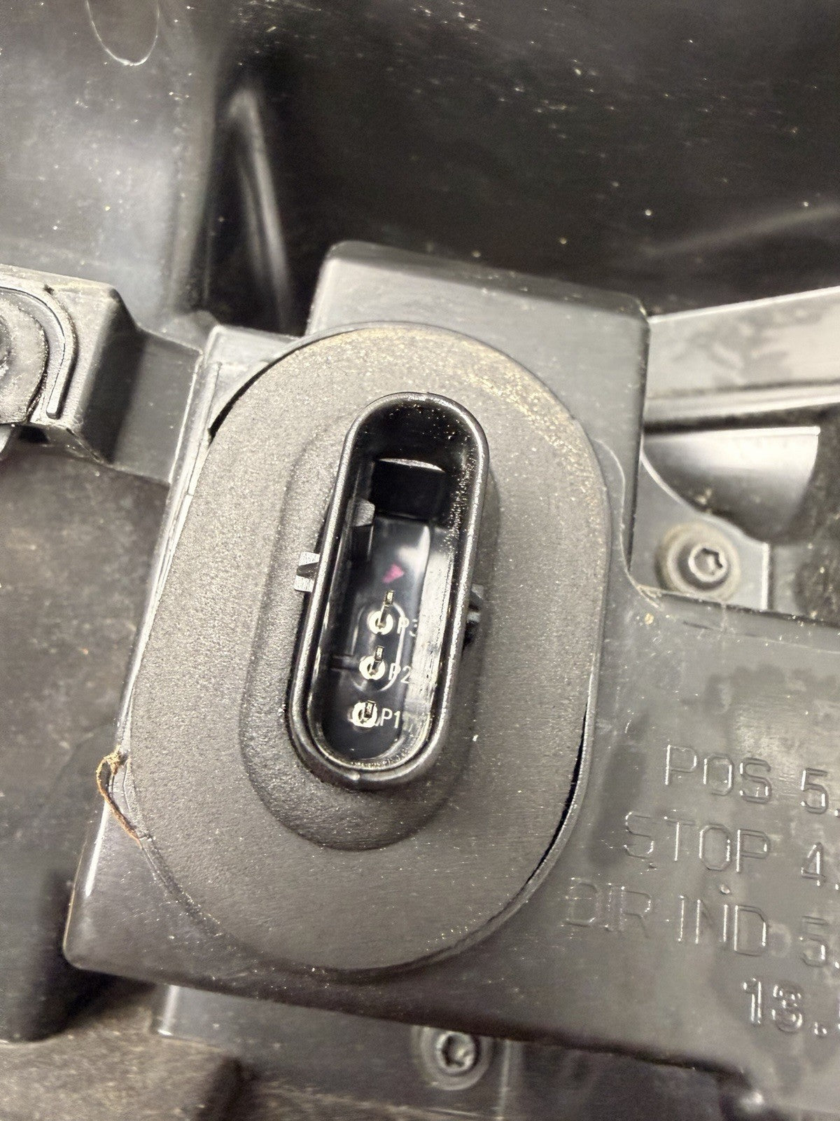 2020-2024 Tesla Model Y Right Passenger Side Taillight Quarter Mounted 3 Pin OEM