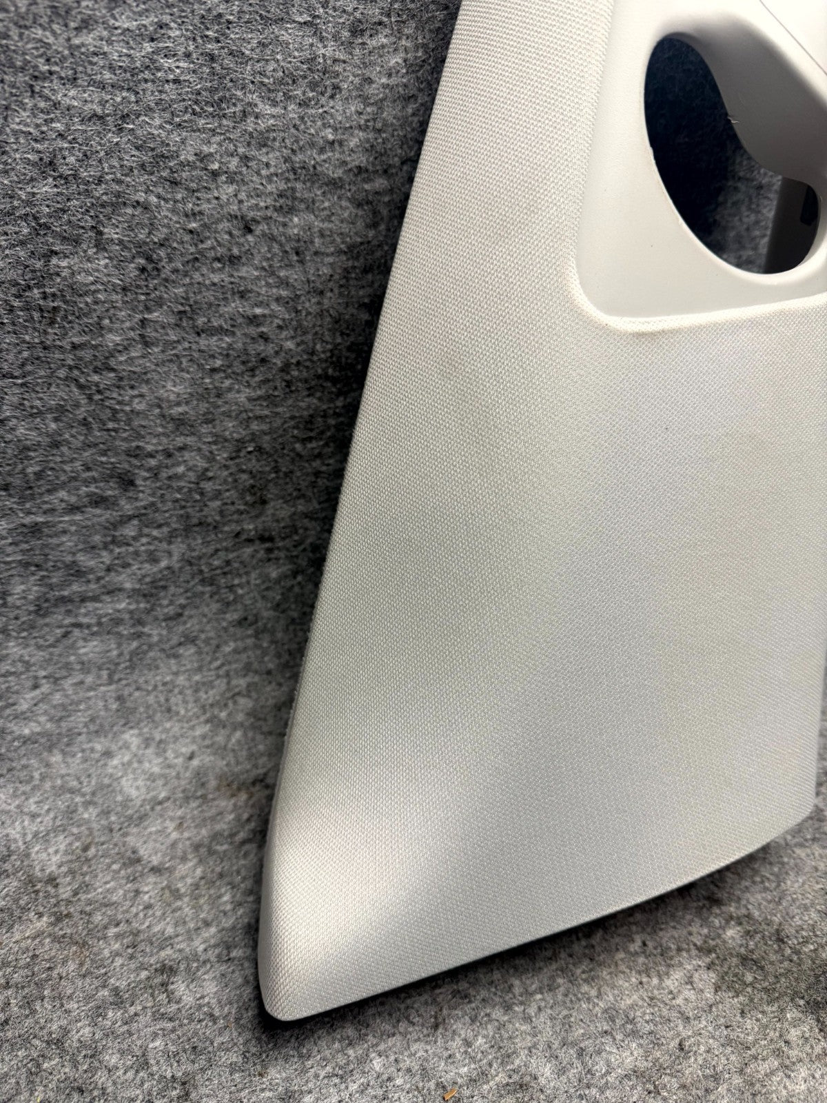 ♦️2017-2023 TESLA MODEL 3 RIGHT SIDE B-PILLAR TRIM COVER PANEL OEM, 1086255-00-M