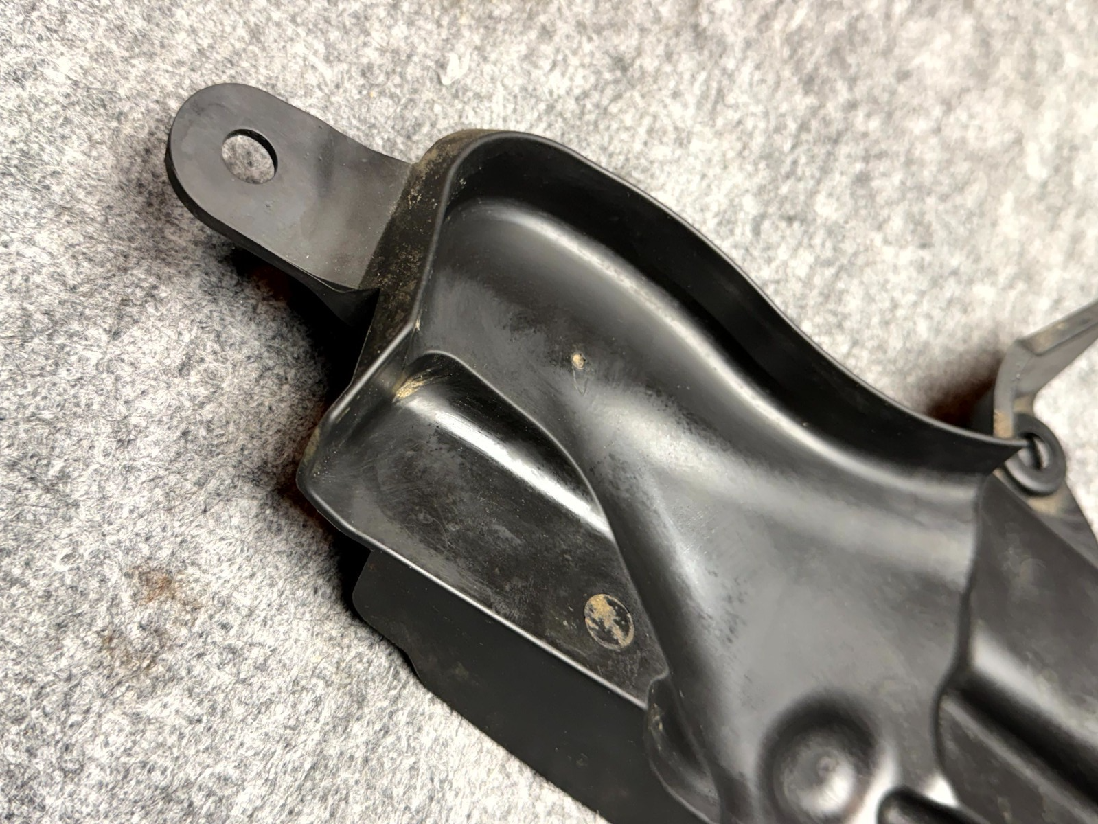 ♦️2017–2023 TESLA MODEL 3 FRONT RIGHT SIDE STRUT SHOCK TOWER CAP OEM, 108169500A
