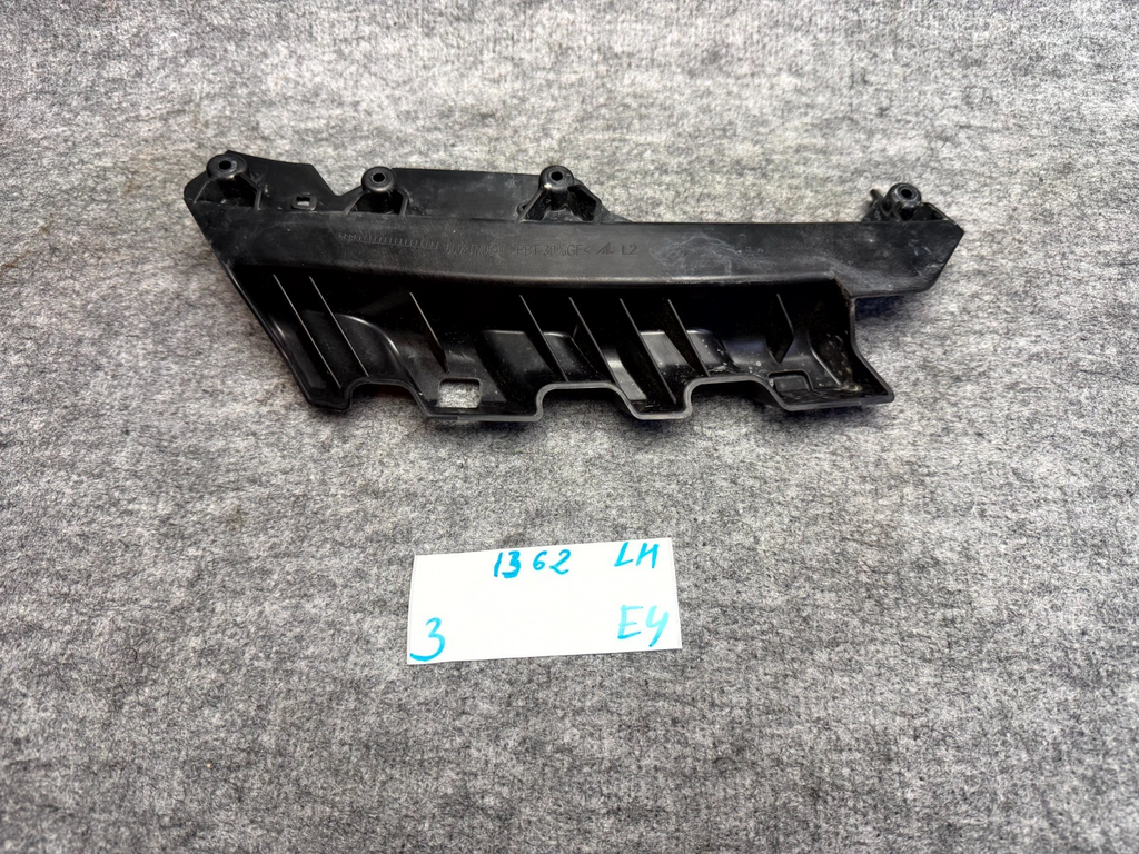 ♦️2017–2023 TESLA MODEL 3 FRONT LEFT HEADLIGHT BUMPER BRACKET OEM, 1453375-00-A