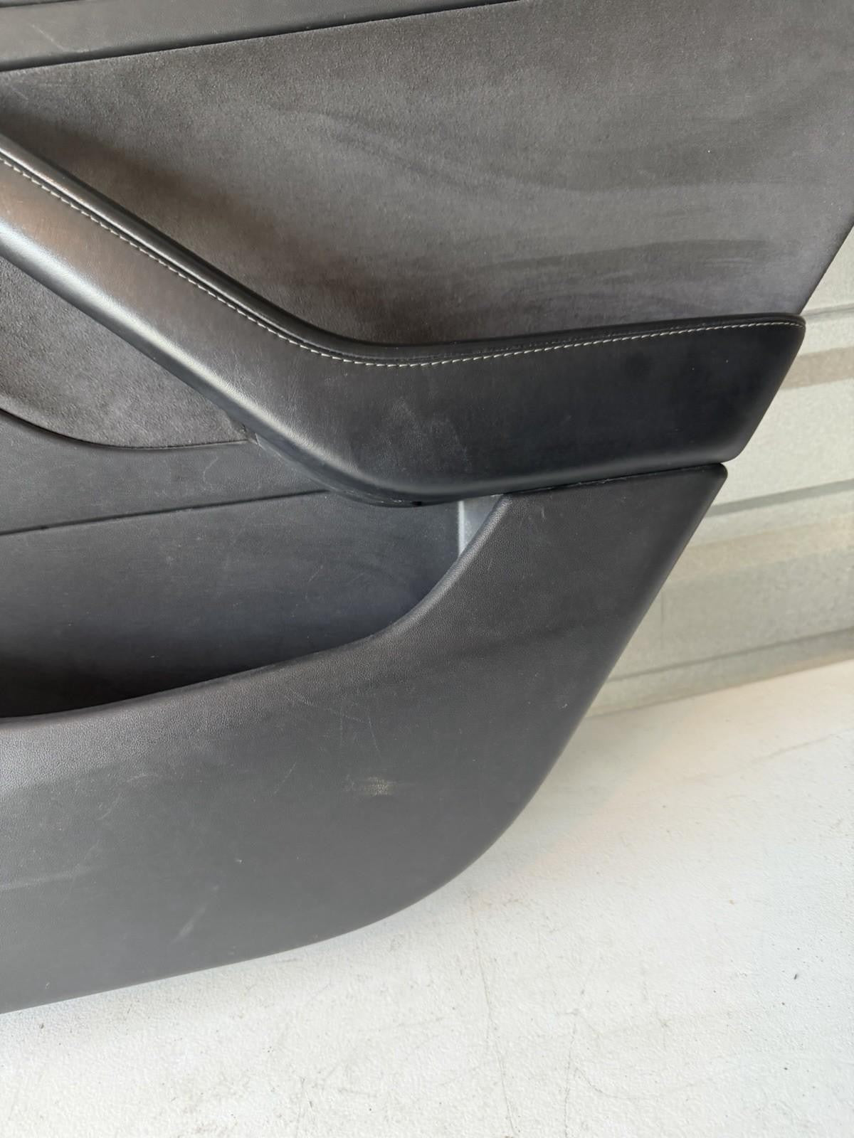 ♦️18-22 TESLA MODEL 3 REAR RH SIDE INTERIOR DOOR PANEL TRIM COVER OEM,110509600E