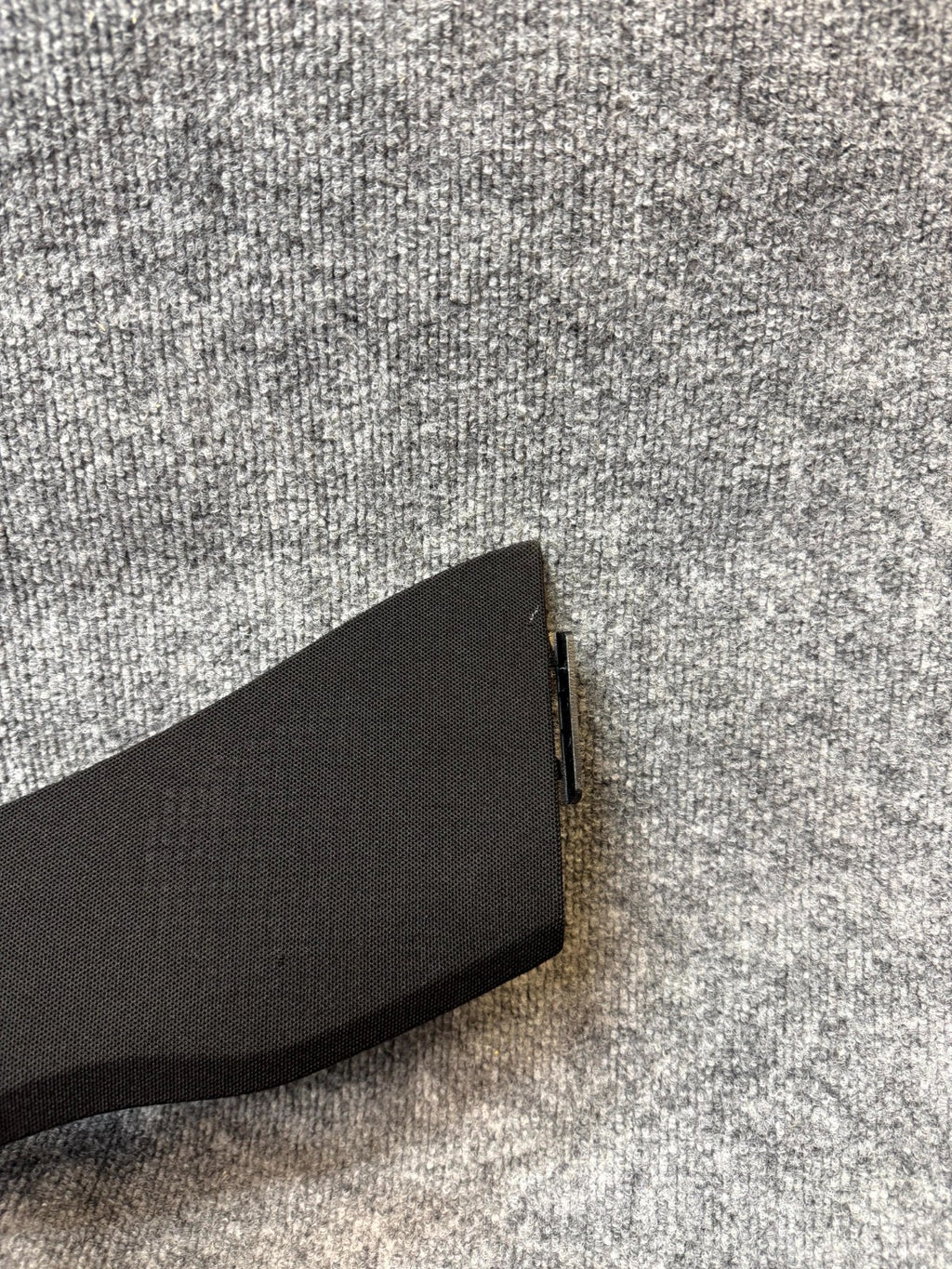 2020-2024 TESLA MODEL Y DASHBOARD DEFROSTER SPEAKER TRIM PANEL OEM, 1766372-00-A