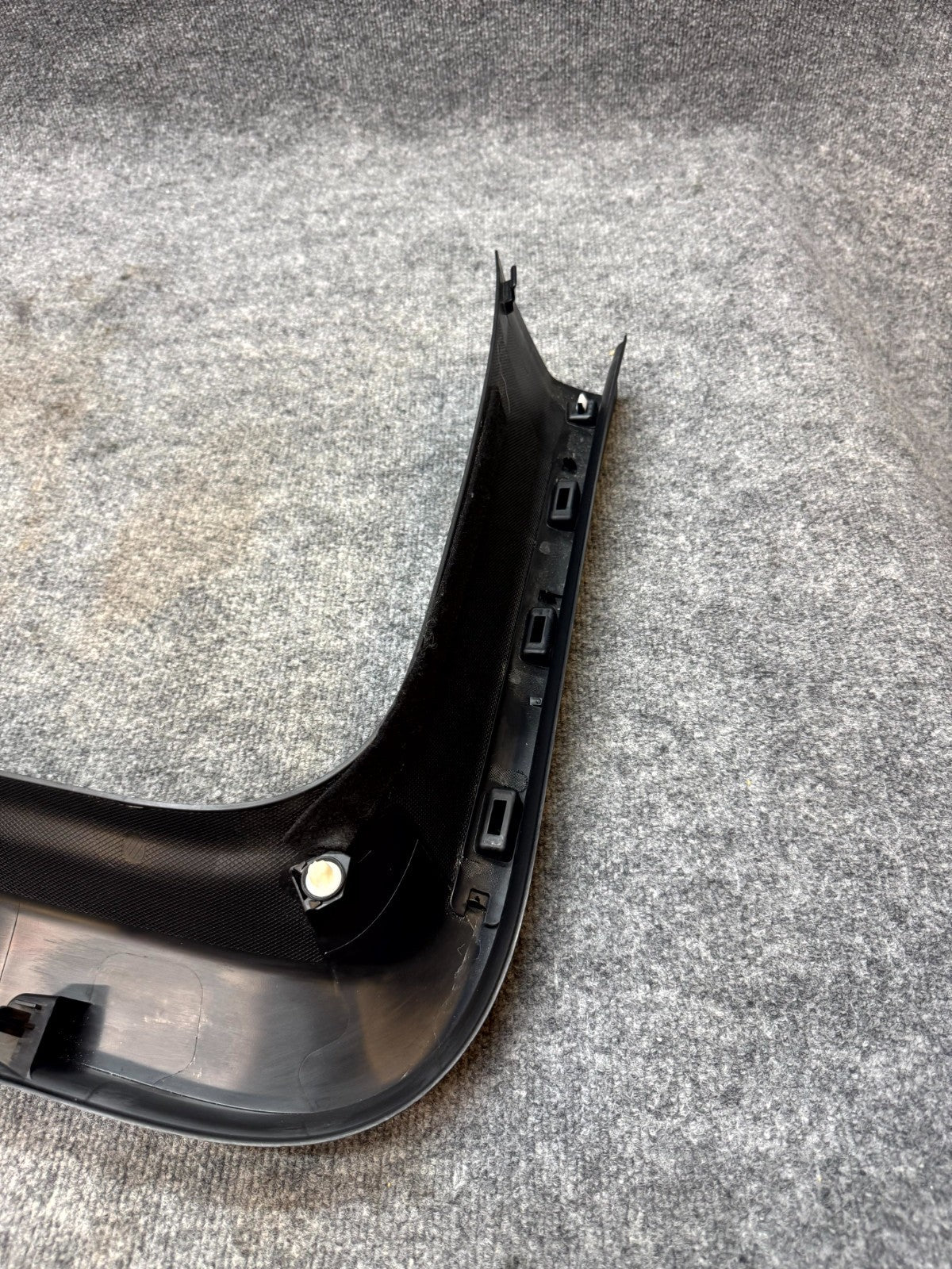 2020 - 2024 TESLA MODEL Y REAR TAILGATE UPPER LIFTGATE PLATE OEM, 1494667-00-A