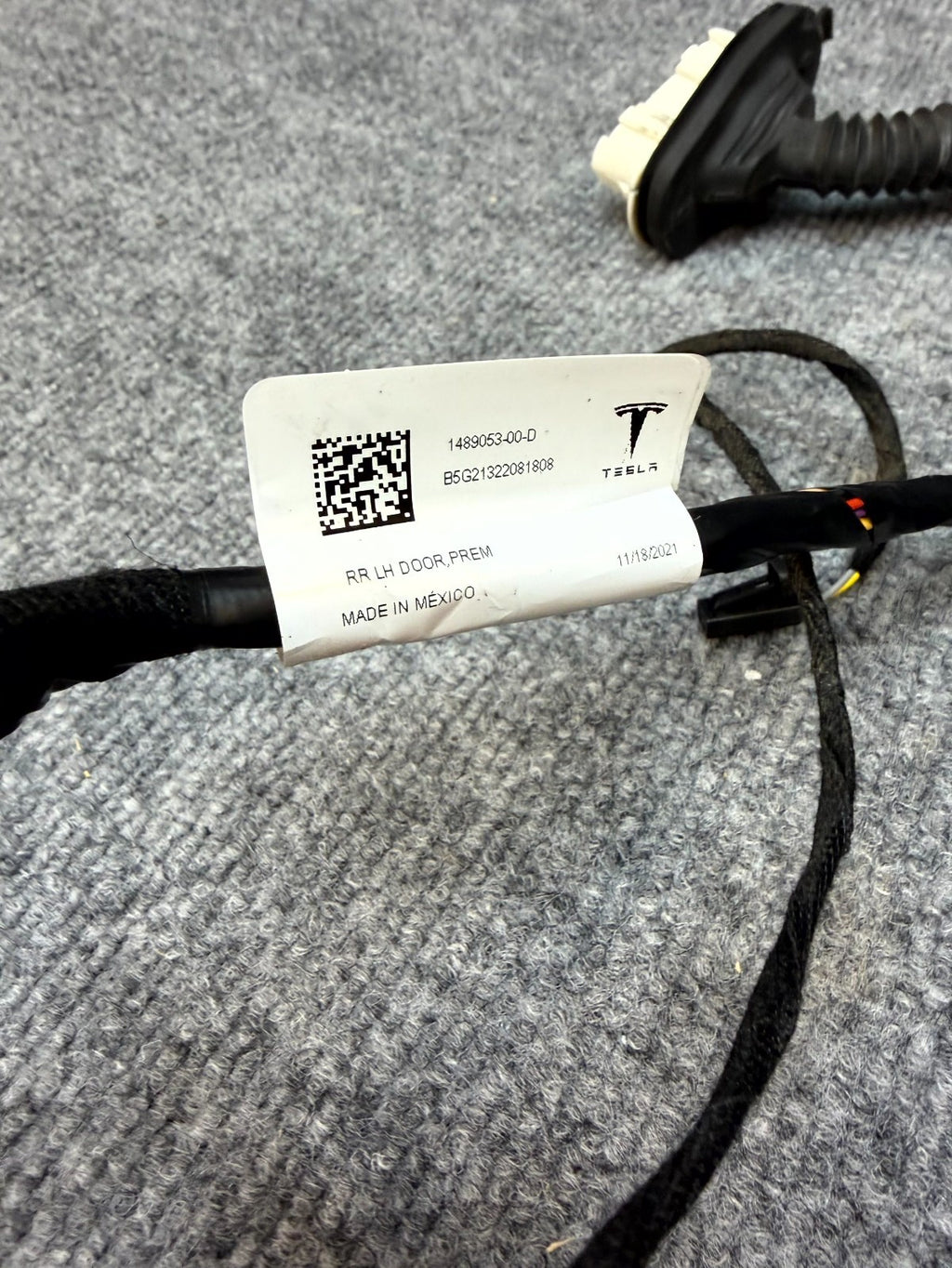 2020-2024 TESLA MODEL Y REAR LEFT SIDE DOOR PANEL WIRING HARNESS OEM, 148905300D