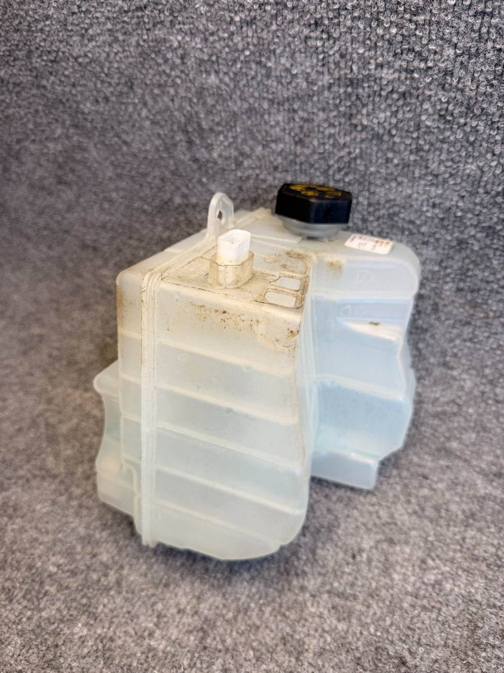 2017-2024 Tesla Model 3 Y Supermanifold Coolant Reservoir Tank 1506803-00-F