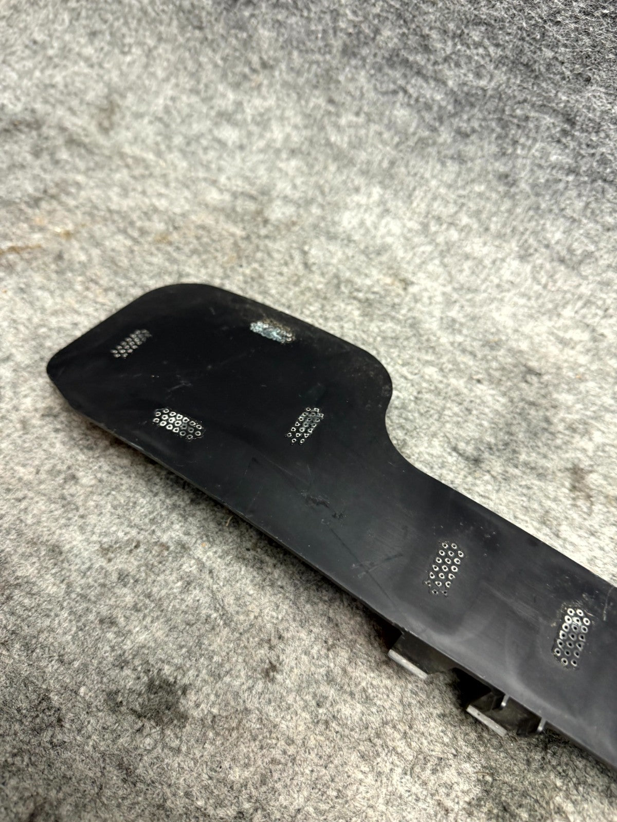 ♦️ 2017 - 2023 TESLA MODEL 3 FRONT BUMPER FOGLIGHT BRACKET OEM, 1089450-00-A