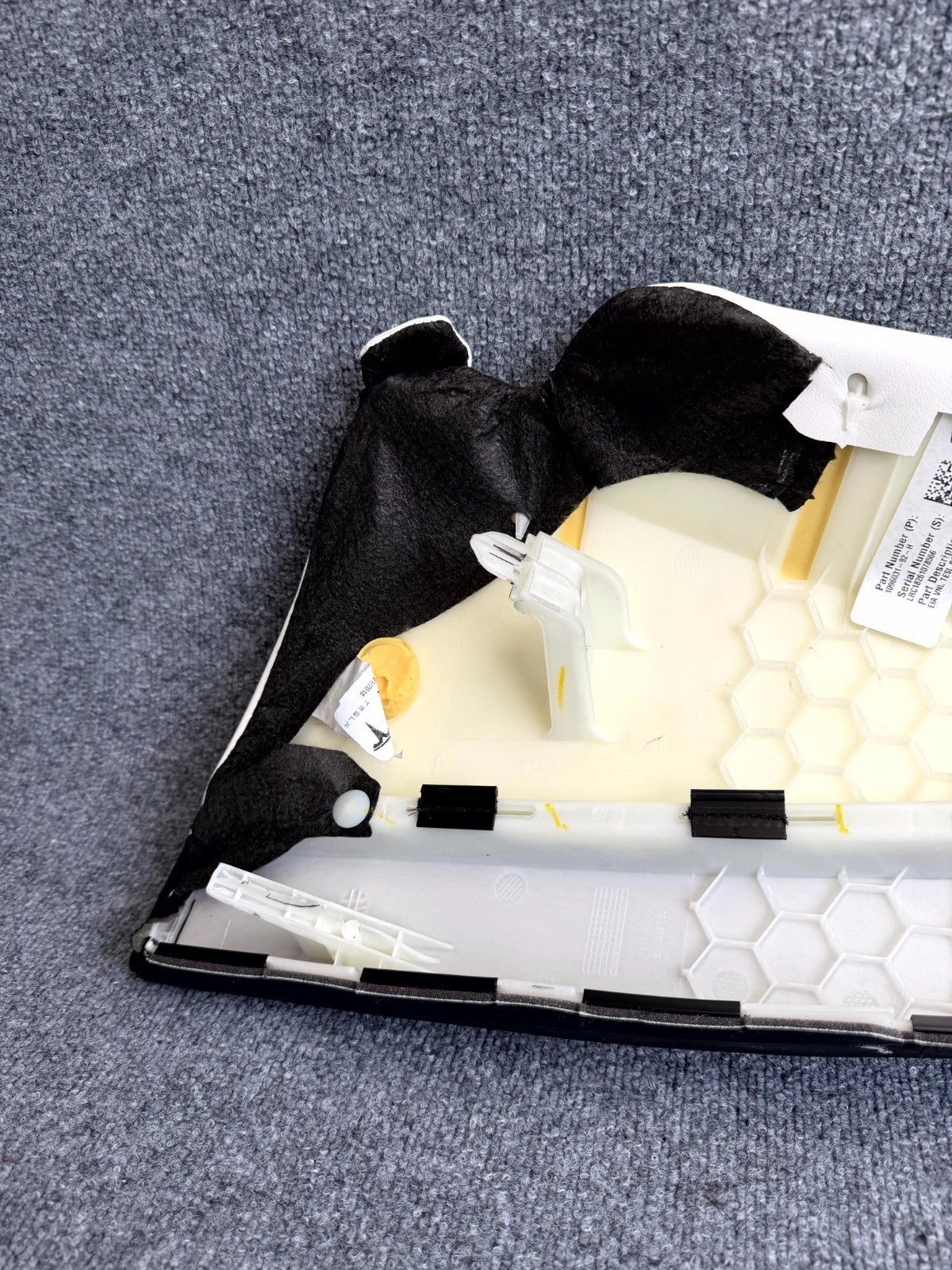 2017-2023 TESLA MODEL 3 REAR RIGHT SECOND ROW SEAT BOLSTER COVER OEM, 109603192H