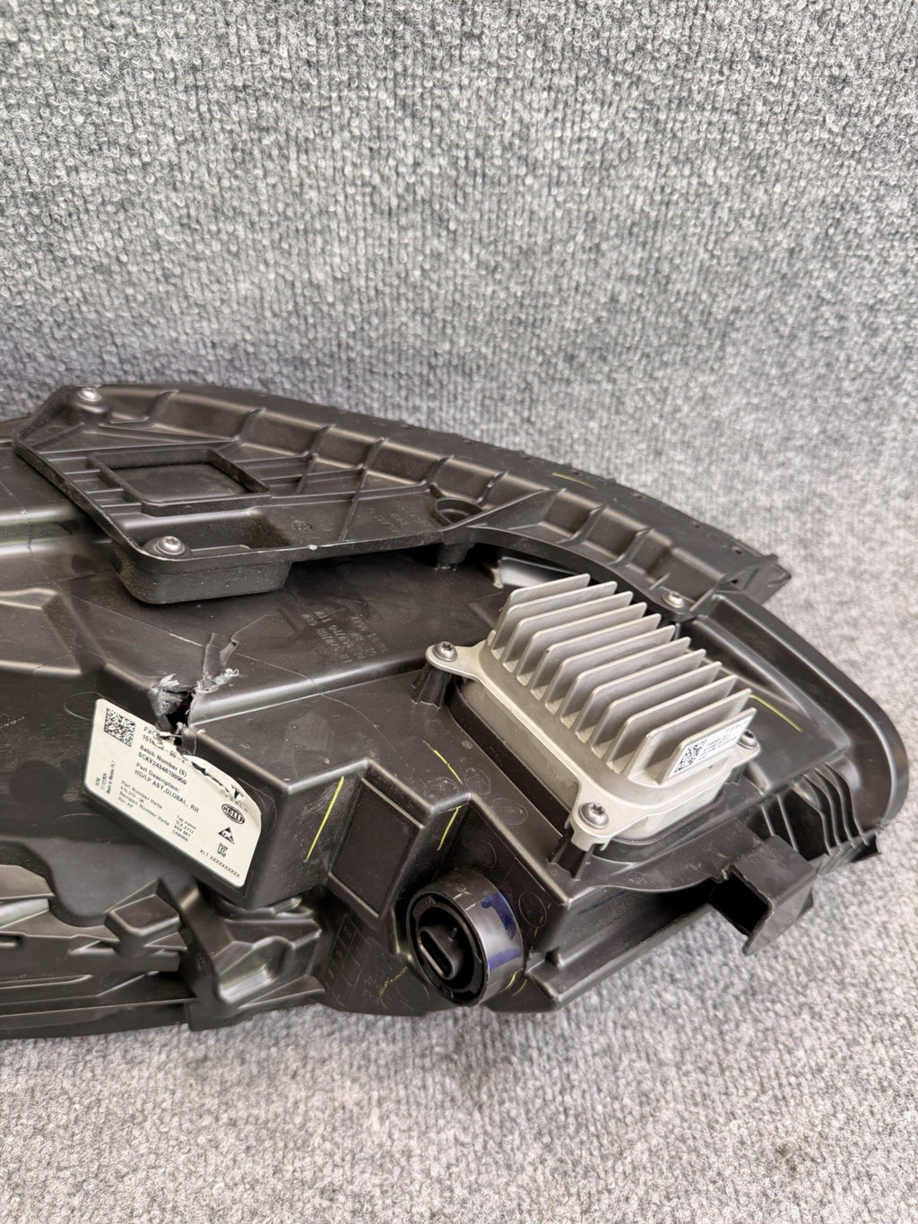 OEM Tesla 2021-2023 Model 3 2020-2024 Model Y Right LED Headlight 1514953-00-E