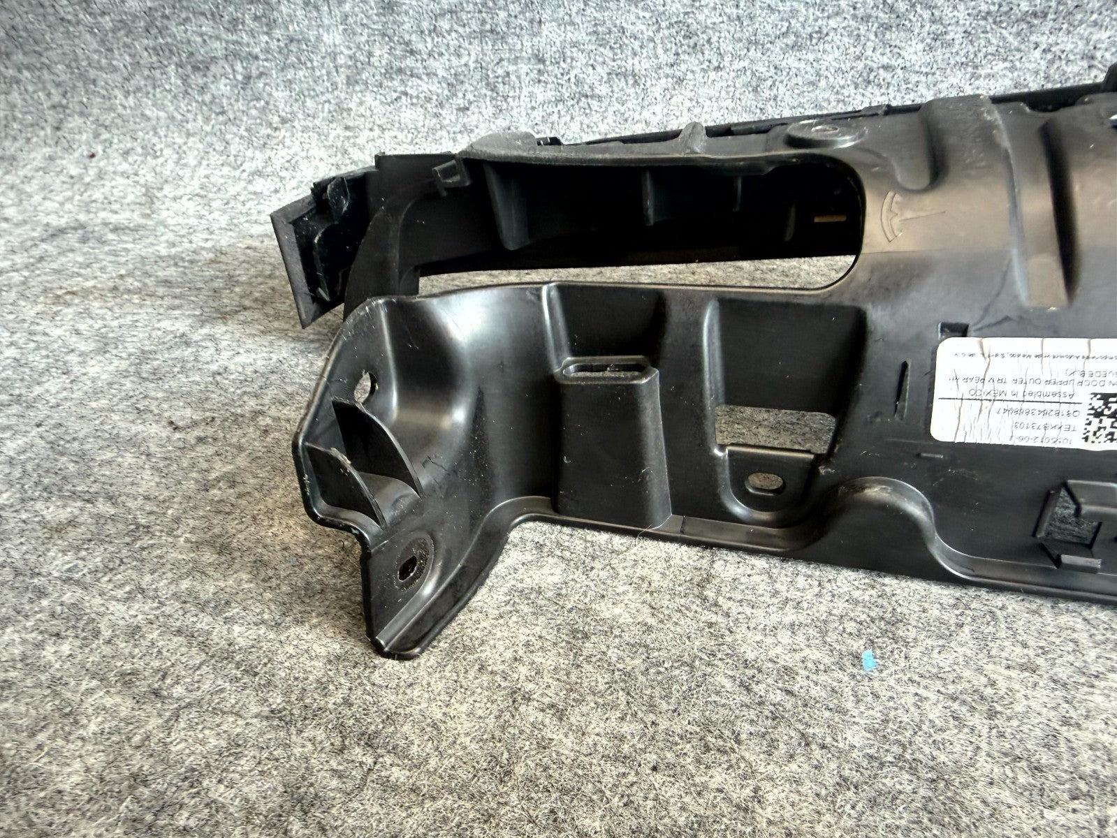 ♦️16-20 TESLA MODEL X REAR RIGHT SIDE FALCON DOOR TRIM COVER OEM, 1055012-06-J