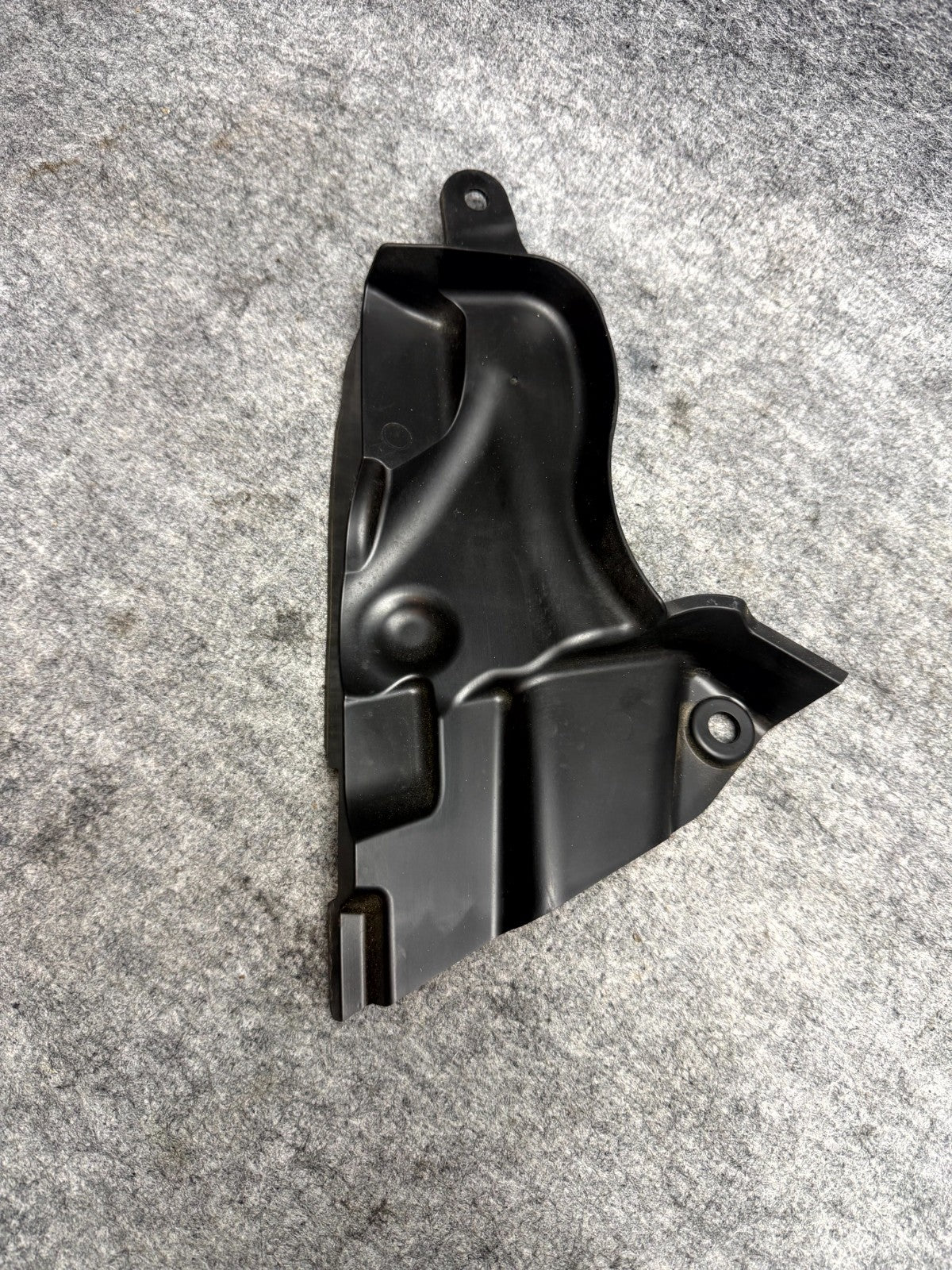 ♦️2017–2023 TESLA MODEL 3 FRONT RIGHT SIDE STRUT SHOCK TOWER CAP OEM, 108169500A