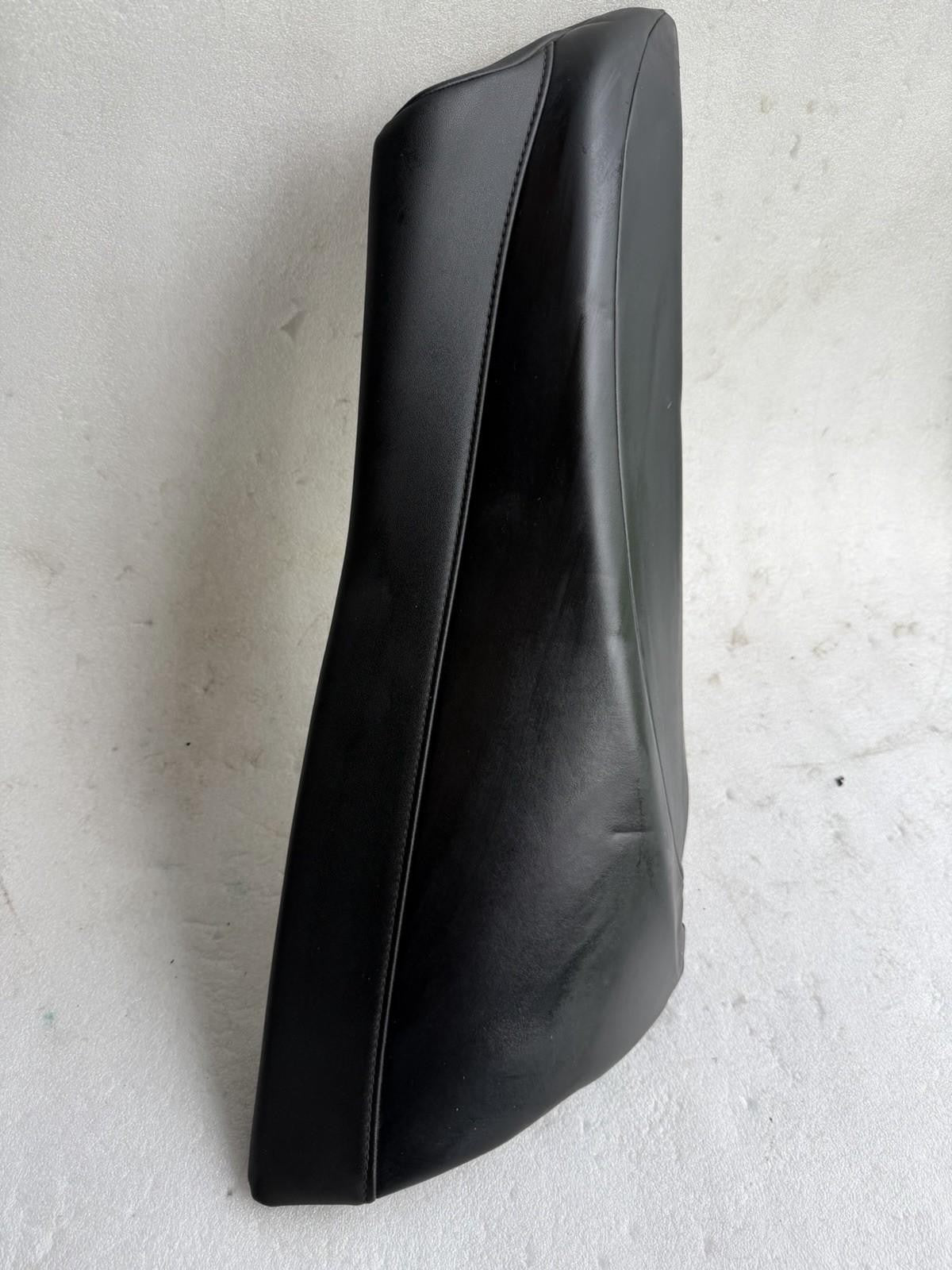 ♦️2017-2023 TESLA MODEL 3 REAR RIGHT SIDE SEAT BOLSTER CUSHION OEM, 1096031-61-I