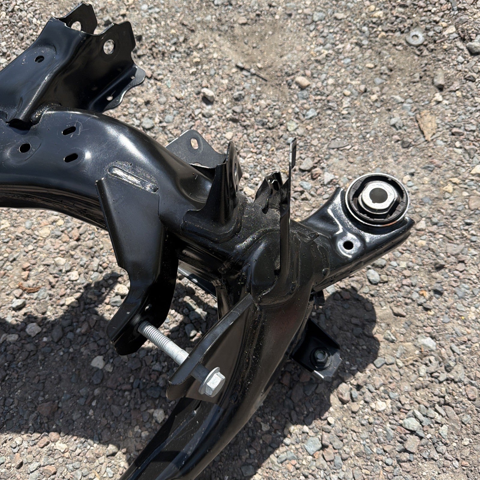 17-24 Tesla Model 3 Y Rear Suspension Subframe Cradle Crossmember 1044580-00-D