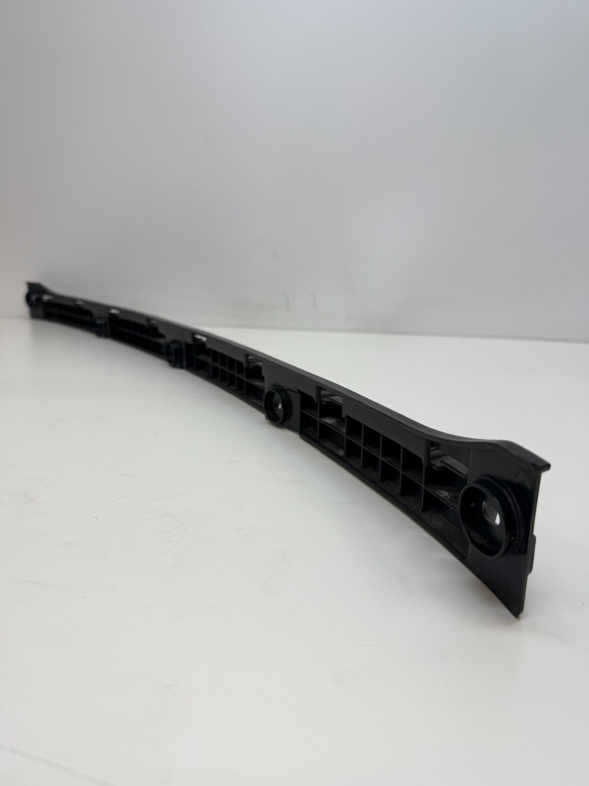 2012-2022 Tesla Model S Rear Bumper Center Support Bracket 6007724-00-E
