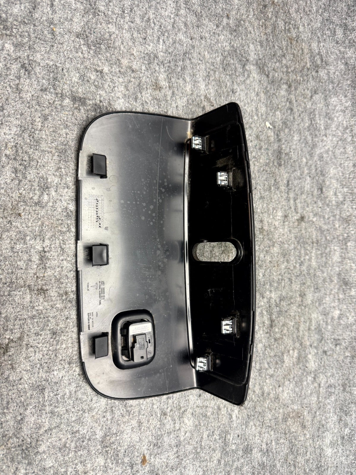 ♦️17–23 TESLA MODEL 3 FRONT FRUNK CLOSE OUT PANEL HOOD LATCH COVER OEM 109585800