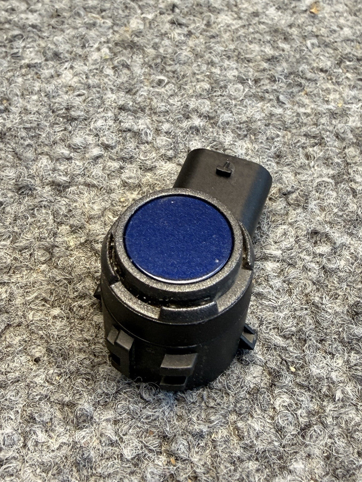 21–24 Tesla Model S, Y, X Ultrasonic Sensor UPA Radial OEM 2525002-13-D