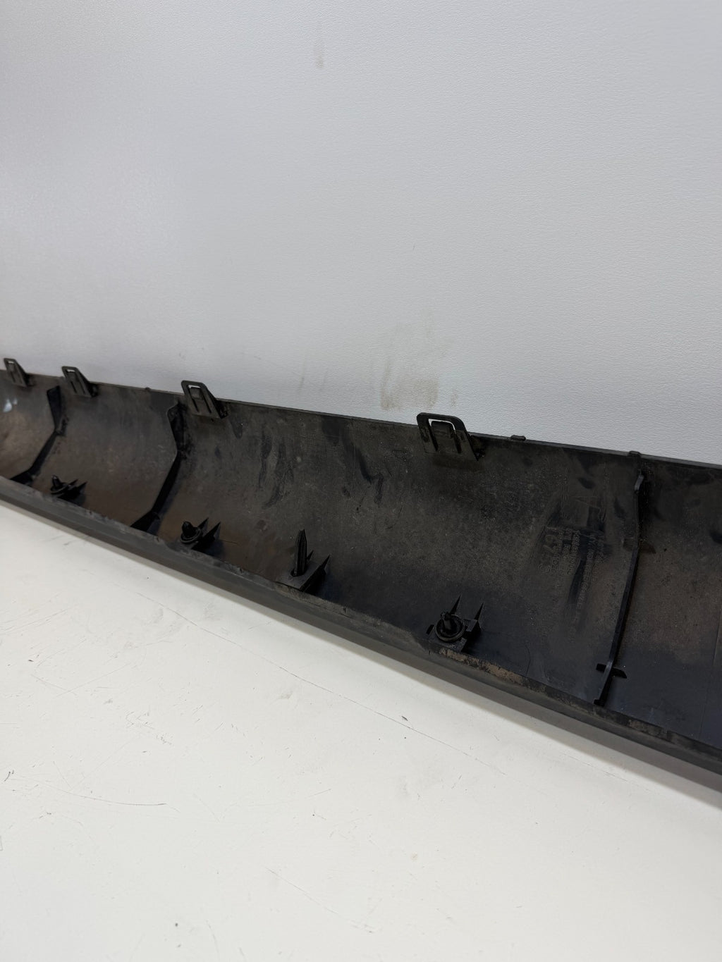 2020 - 2024 Tesla Model Y Left Side Sill Rocker Panel Molding 1497740-00-D