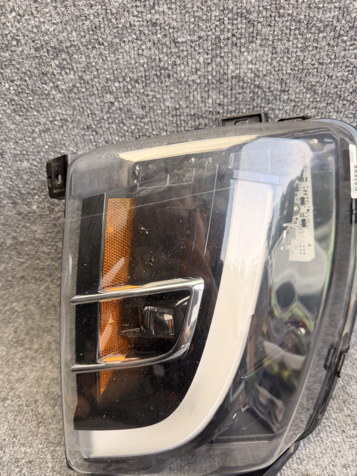 2016-2020 TESLA MODEL X FRONT LEFT DRIVER SIDE BUMPER FOG LIGHT OEM 1034326-00-A