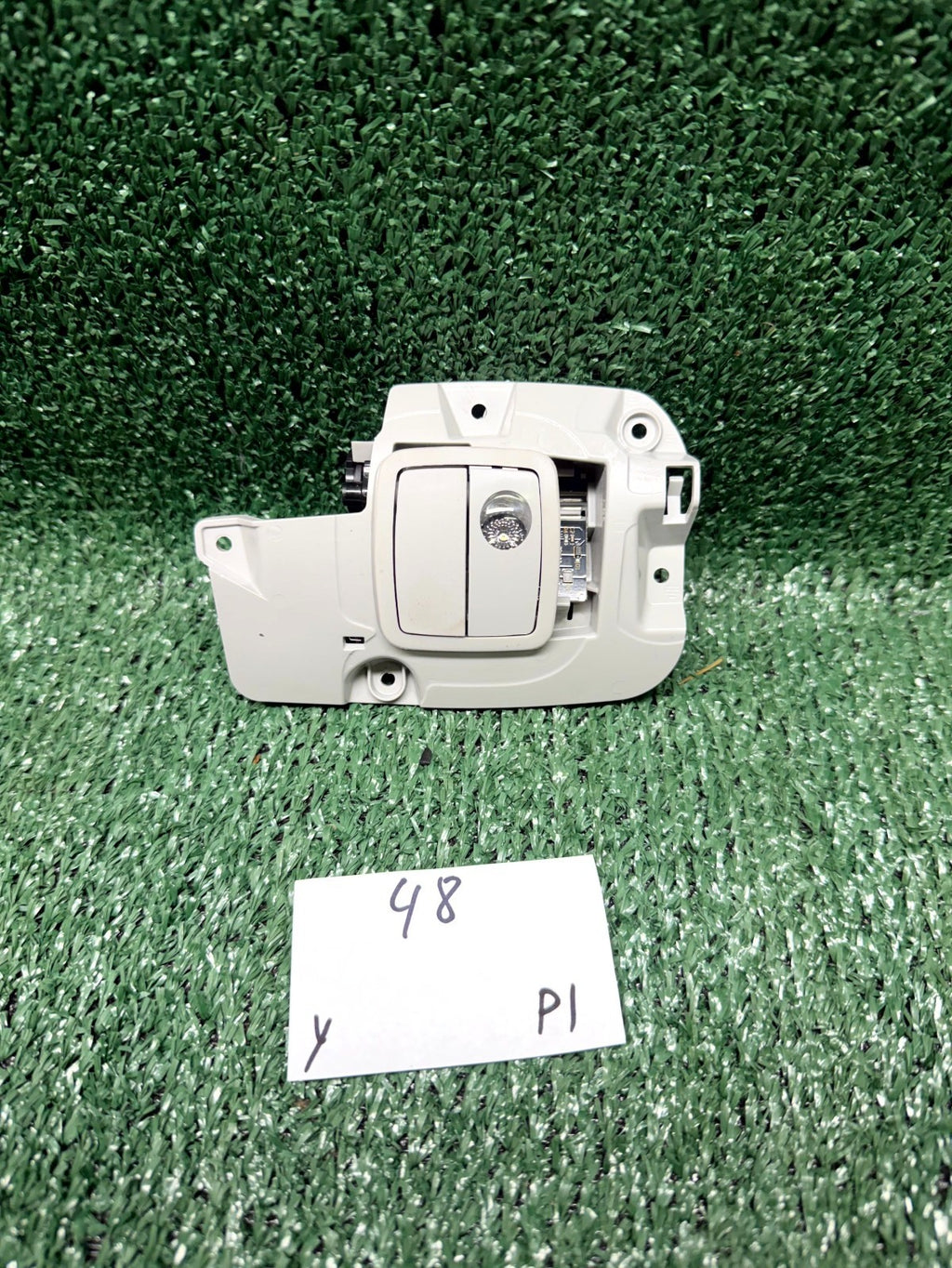 ♦️2020 - 2024 TESLA MODEL Y GREY COAT HOOK HANGER ASSEMBLY OEM, 1515339-97-B