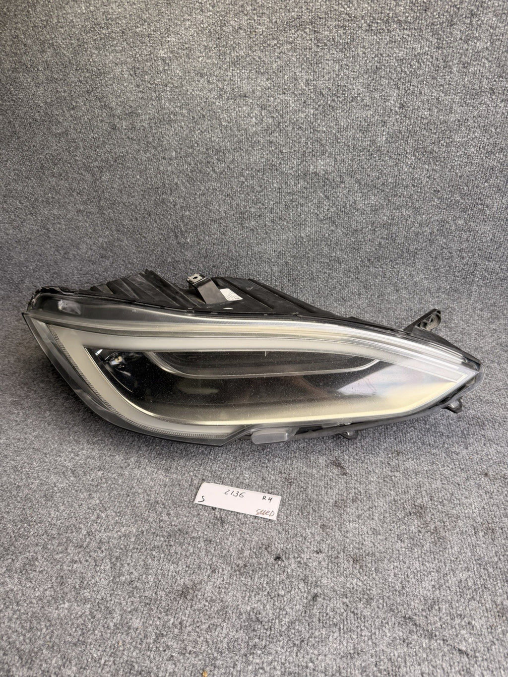 OEM  2016-2020 Tesla Model S Right Passenger Side Headlight 1053571-00-B