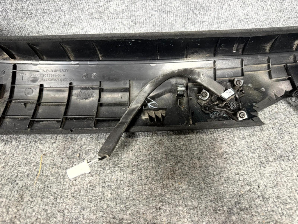 16-20 Tesla Model X Front Right Side A-Pillar Upper Trim Cover OEM, 1035945-00-A