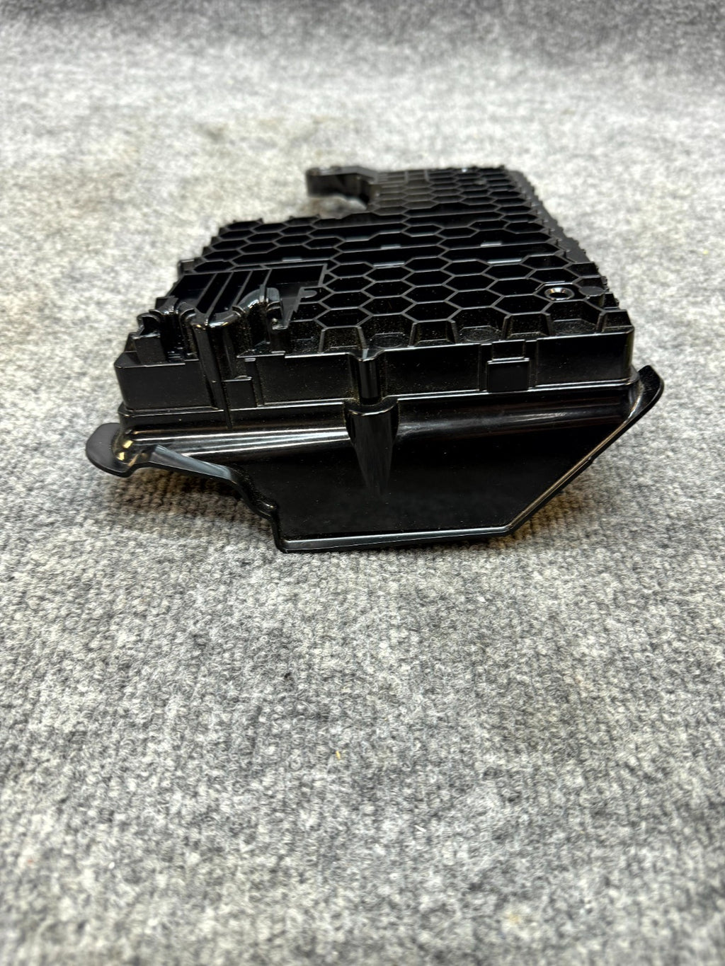 2017 - 2023 TESLA MODEL 3 LEFT SIDE BODY CONTROL MODULE UNIT OEM, 1567359-00-B