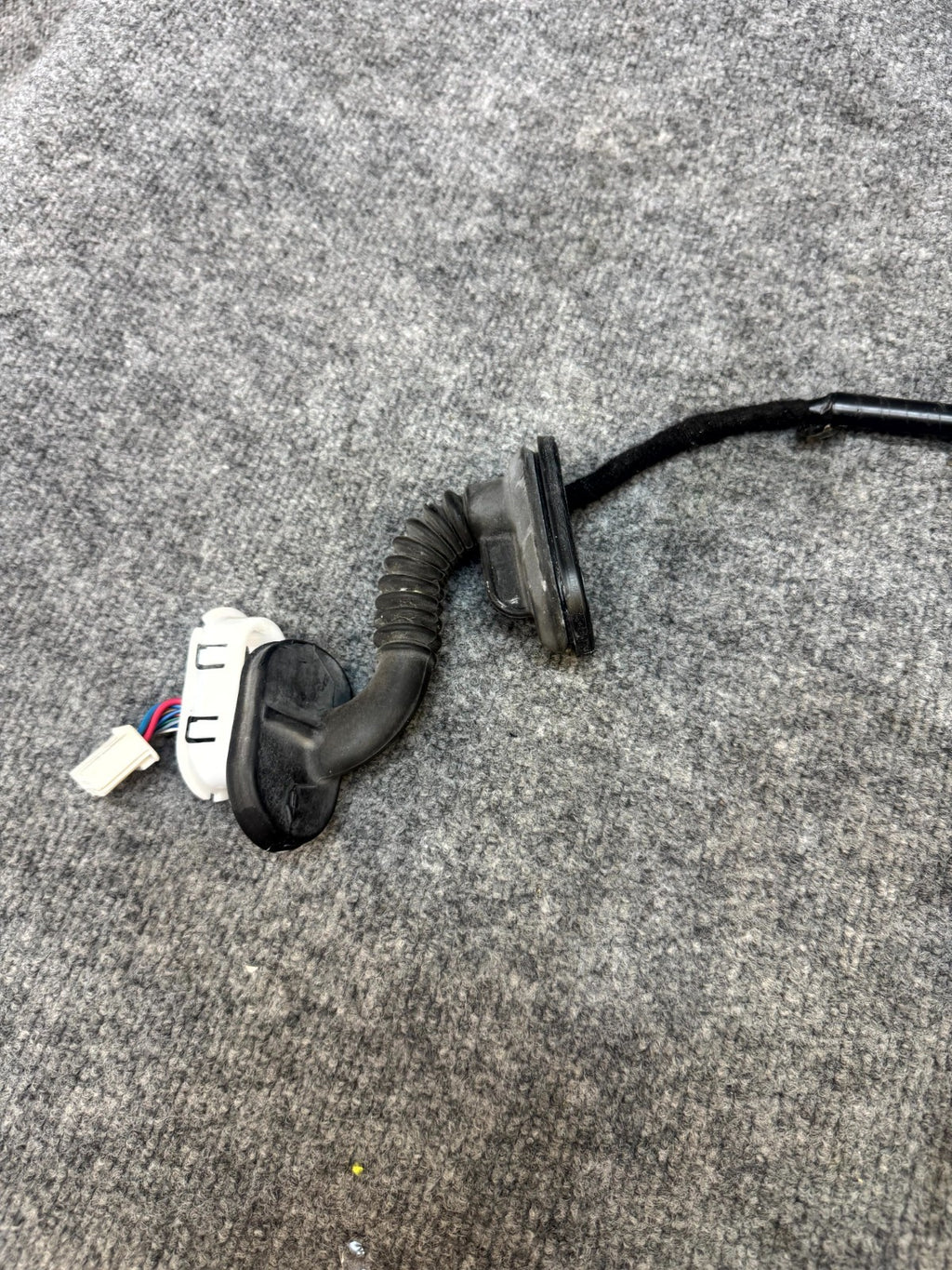2017 - 2023 TESLA MODEL 3 REAR RIGHT SIDE DOOR WIRE HARNESS OEM, 2067966-00-B