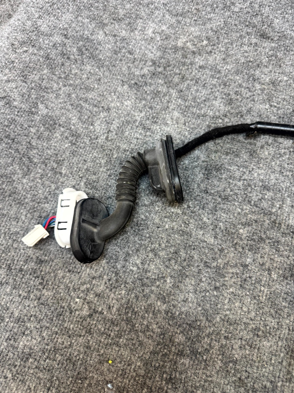 2017 - 2023 TESLA MODEL 3 REAR RIGHT SIDE DOOR WIRE HARNESS OEM, 2067966-00-B
