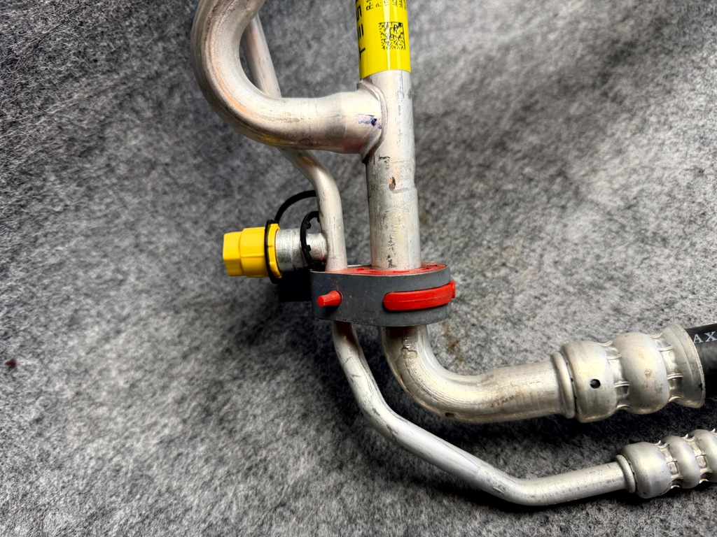 ♦️2017-2023 TESLA MODEL 3 A/C CONDITIONER SUCTION HOSE PIPE LINE OEM, 109215700F