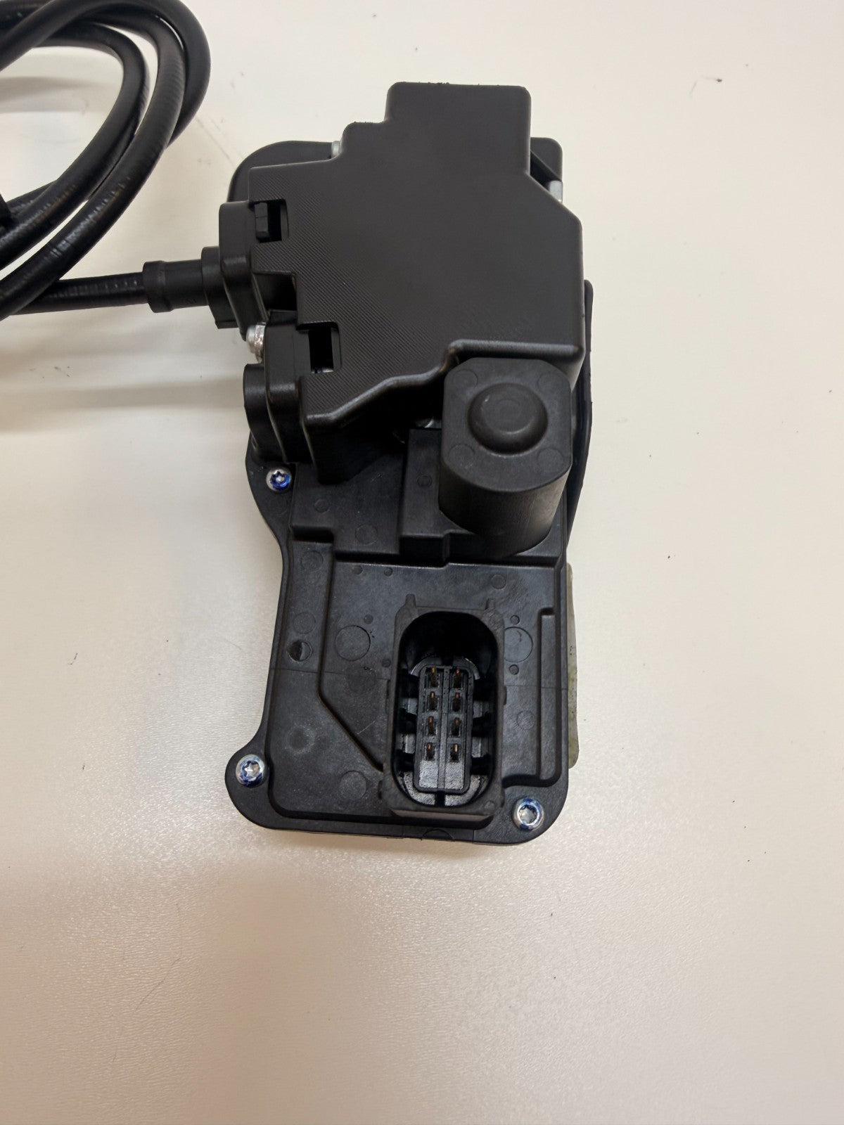 12-20 Tesla Model S Rear Driver Side Door Lock Latch Actuator Left 6008911-00-D
