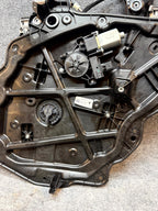 2020-2024 TESLA MODEL Y REAR RIGHT DOOR WINDOW REGULATOR & MOTOR OEM, 149551301J