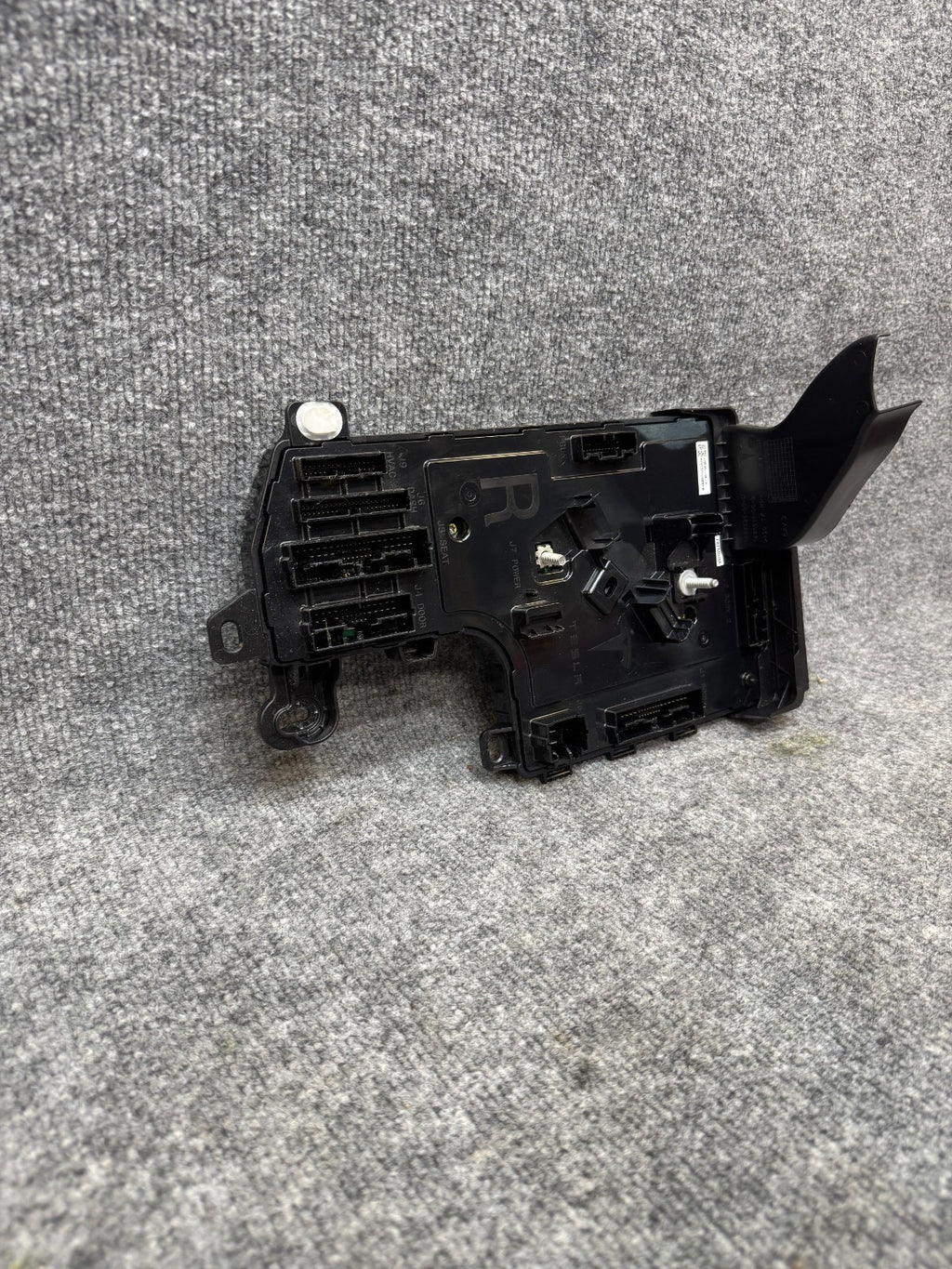 2017-2023 TESLA MODEL 3 RIGHT LOW VOLTAGE CONTROLLER MODULE UNIT OEM, 110034000H