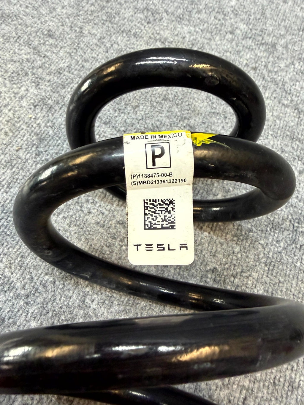 2020 - 2023 TESLA MODEL Y REAR SUSPENSION COIL SPRING OEM, 1188475-00-B