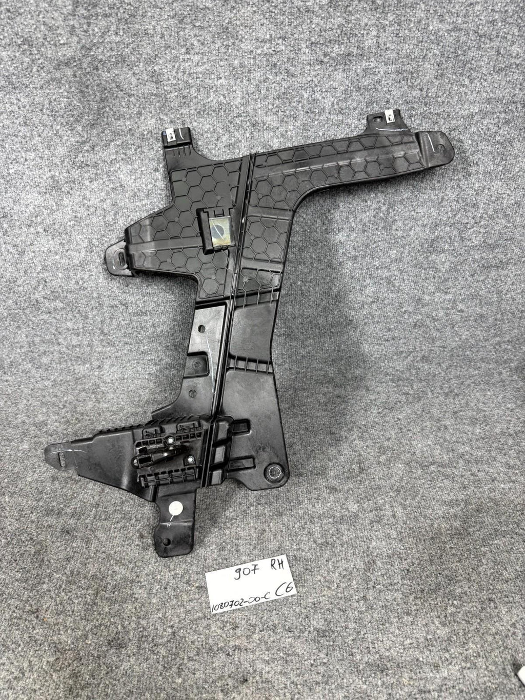 16-20 Tesla Model X Rear Right Lower C-Pillar Mount Bracket OEM, 1080702-00-C