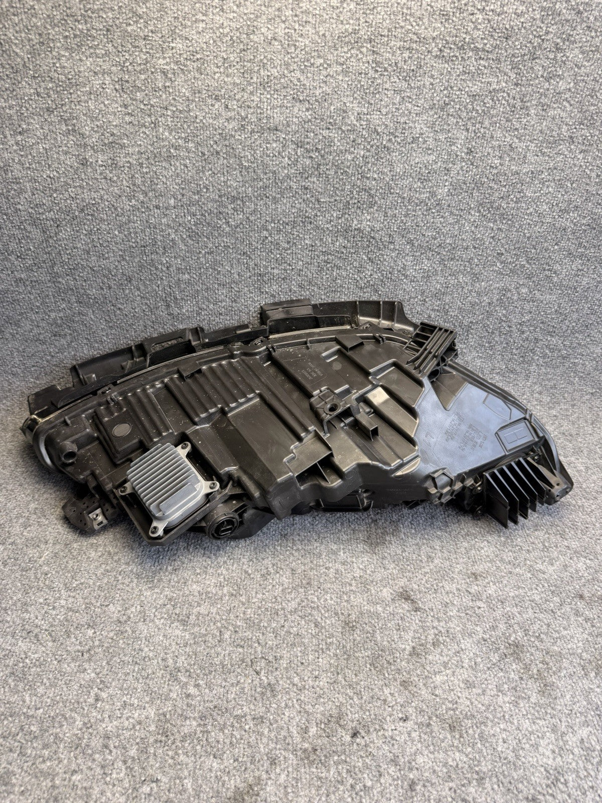 2025-2027 Tesla Model 3 Front left Driver Side LED Headlight 1694086-00-G
