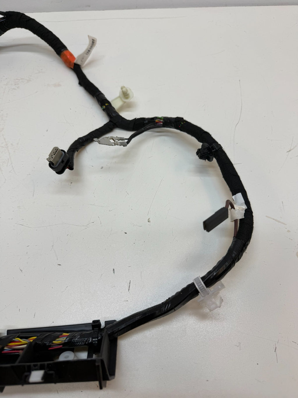 20-24 Tesla Model Y Rear Liftgate Trunk Wiring Harness & Connector 1616689-00-E