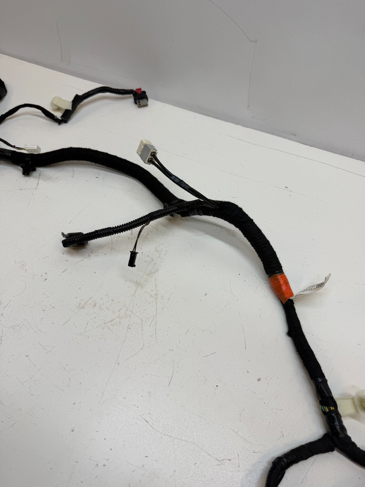 20-24 Tesla Model Y Rear Liftgate Trunk Wiring Harness & Connector 1616689-00-E