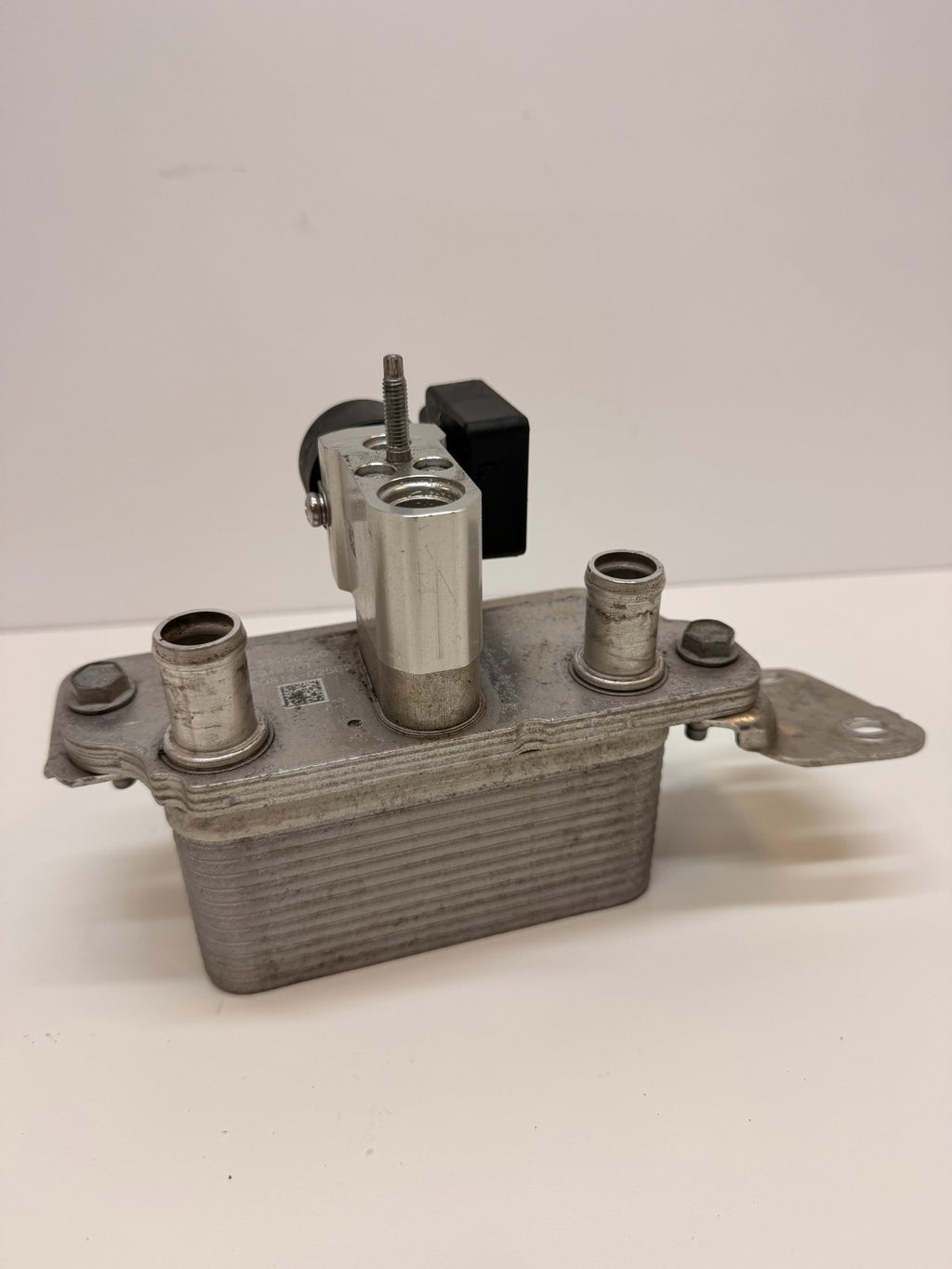 2016-2020 Tesla Model S Battery Cooler Heat Exchanger Chiller EXV 1037357-00-G