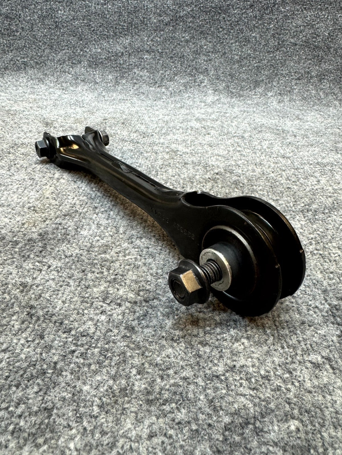 2017 - 2023 TESLA MODEL 3 REAR RIGHT SIDE UPPER CONTROL ARM OEM, 1044427-00-C