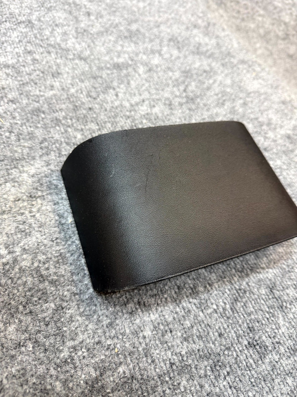 2020 - 2024 TESLA MODEL Y CENTER CONSOLE BACK END TRIM COVER OEM, 1108494-00-B