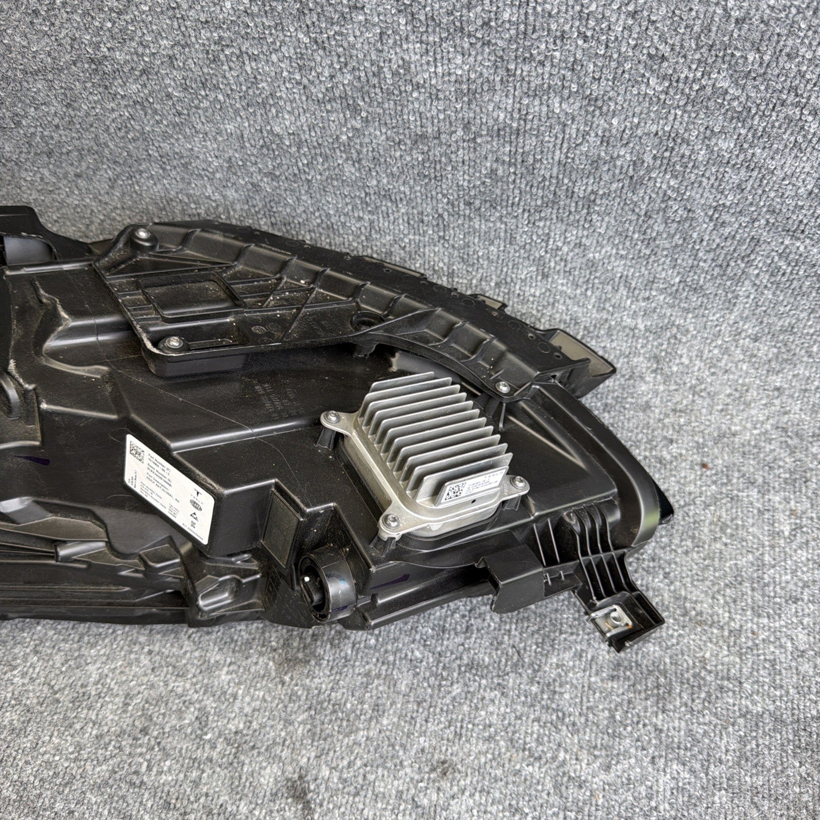 For Tesla 21-23 Model 3/ 20-24 Model Y Right LED Headlight Headlamp 1514953-00-E