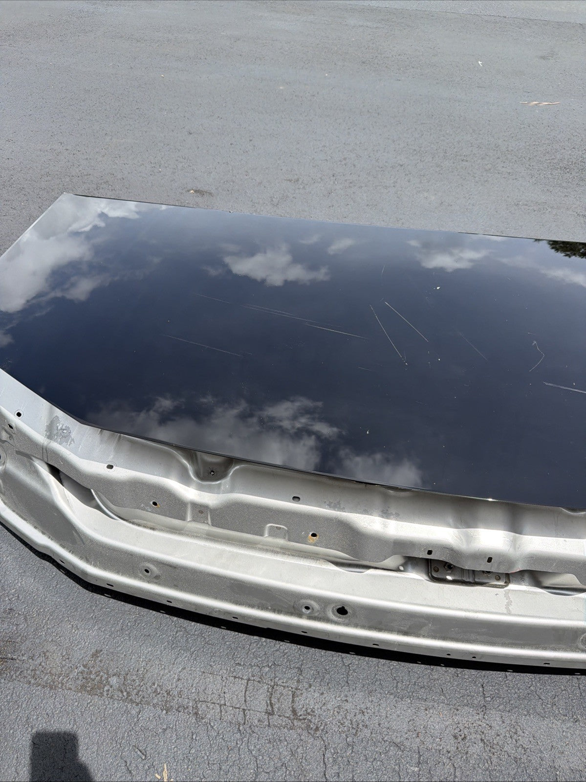 DMG‼️2024-2026 TESLA CYBERTRUCK HOOD POWER-GATE UPPER  2045100-00-A OEM