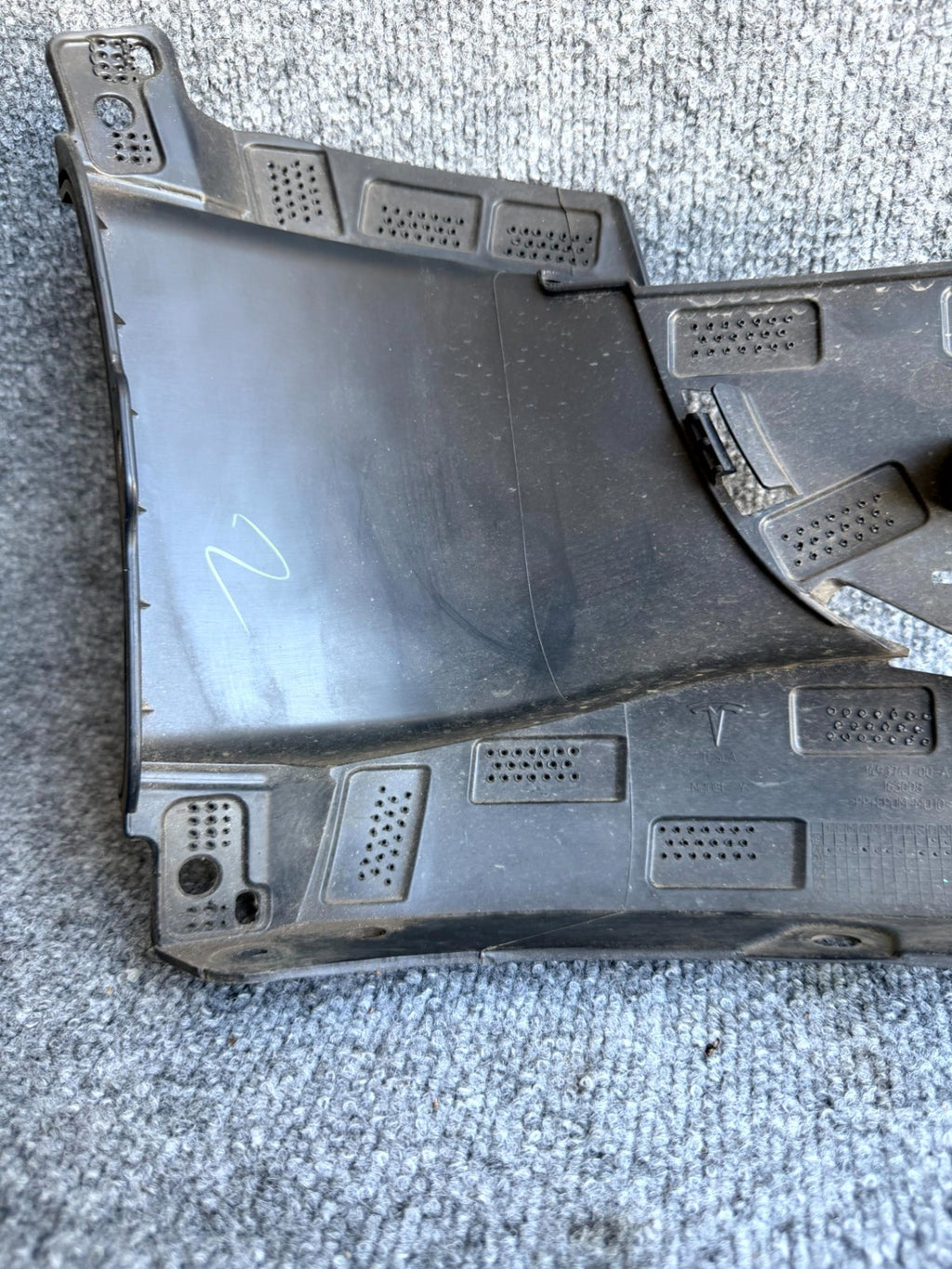 2020 – 2023 TESLA MODEL Y FRONT LEFT SIDE BUMPER INNER BRACKET OEM, 1493741‑00‑A