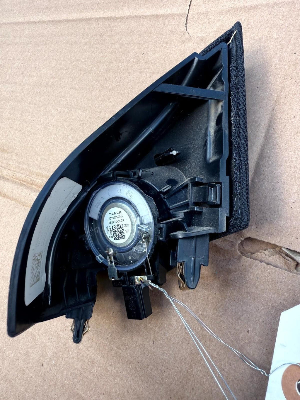 17-23 Tesla Model 3 Front Left Door Window Corner Tweeter Cover OEM,109565700F