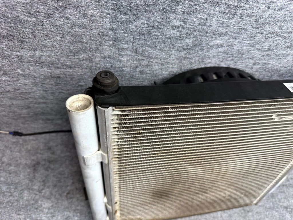 ♦️2012-2020 TESLA MODEL S RIGHT COOLING FAN SHROUD W/ CONDENCER OEM 6008357-00-F