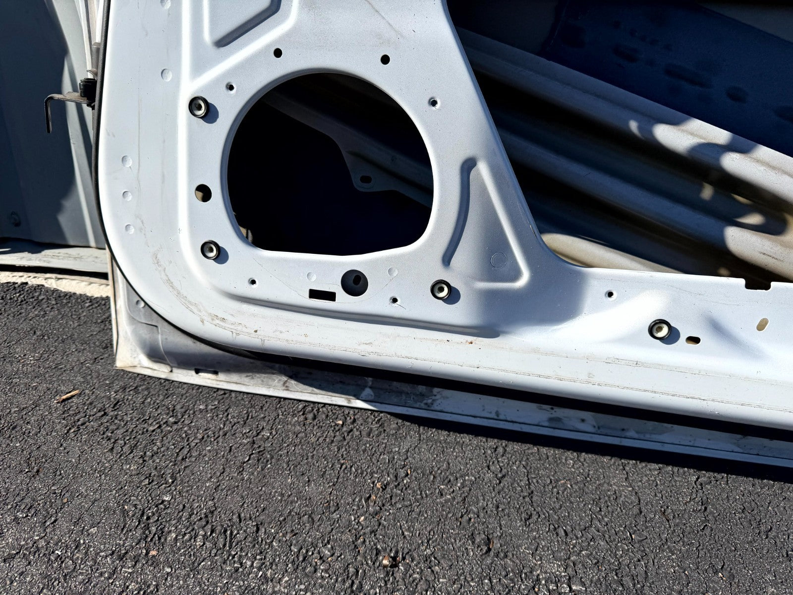 ♦️2017 - 2023 TESLA MODEL 3 FRONT RIGHT SIDE DOOR SHELL PANEL OEM, 1081420-E0-D
