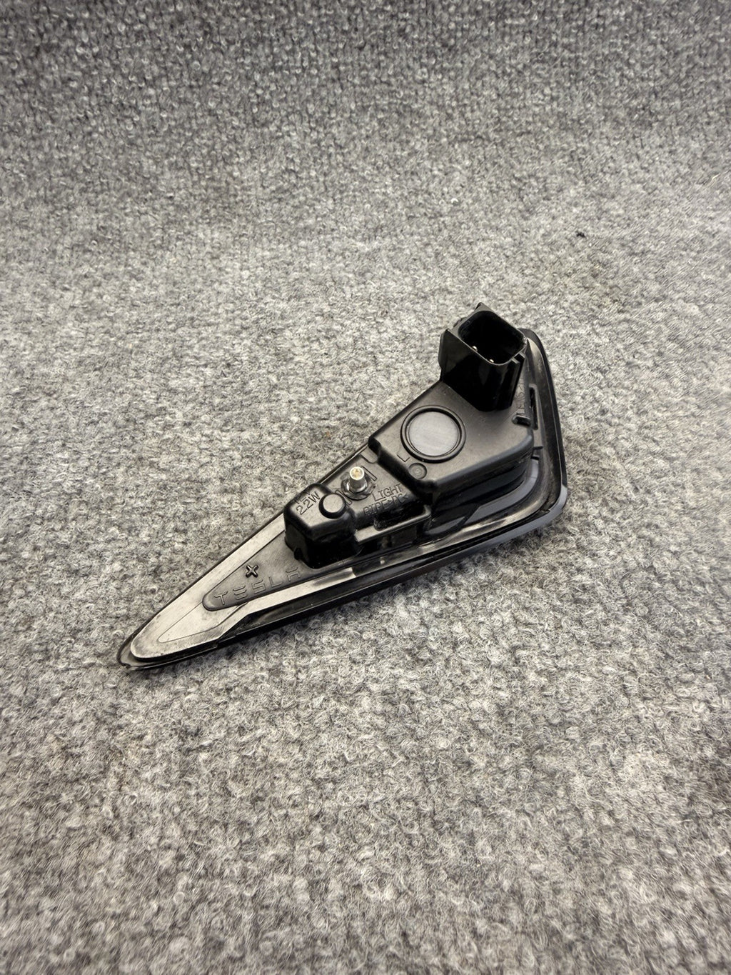 2017-2024 Tesla Model 3 Y Front Left Fender Camera Turn Signal 1495864-20-C OEM